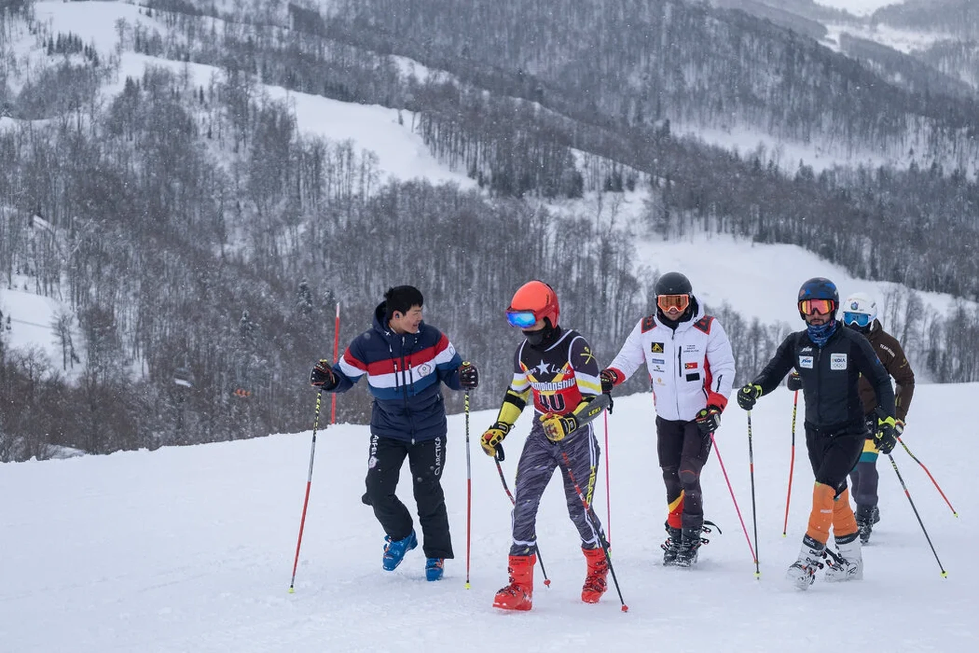 皇冠体育高山滑雪冬奥会比赛现场